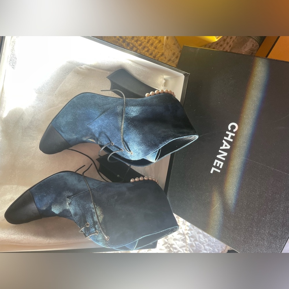 Suede Grosgrain Pearl Lace Up Booties Dark Blue Black